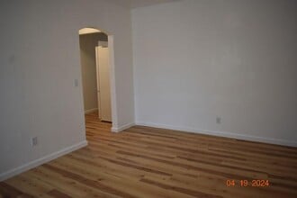 137 F St in San Diego, CA - Building Photo - Building Photo