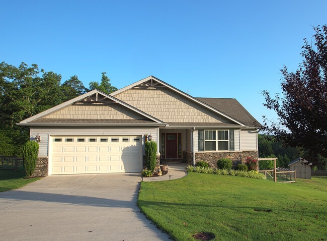 210 Jewel Ct