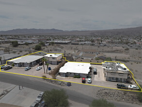 1567 Sierra Vista Dr in Bullhead City, AZ - Building Photo - Building Photo