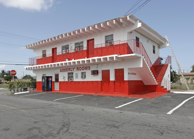 The Aderly Rooming House in Pompano Beach, FL - Building Photo - Building Photo