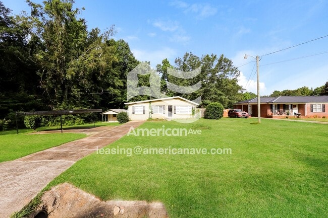 3020 16th Ave SW in Lanett, AL - Building Photo - Building Photo