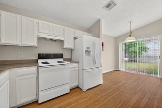 4642 Callery Creek Dr in Houston, TX - Building Photo - Building Photo