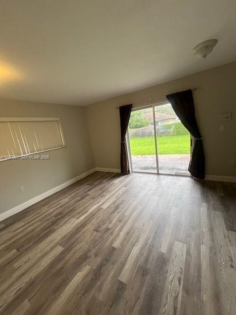 3985 NW 165th St in Opa Locka, FL - Building Photo - Building Photo