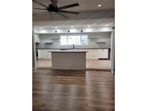 47 6th Ave S in Hopkins, MN - Building Photo - Building Photo