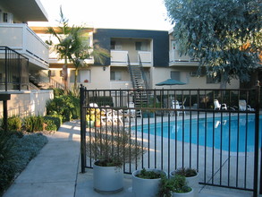 Brittany House Apartments in San Jose, CA - Building Photo - Building Photo