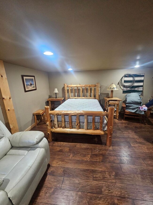 property at 808 US-101