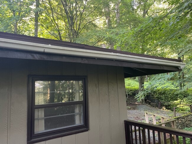 172 Cross Park Dr in Sugar Mountain, NC - Foto de edificio - Building Photo