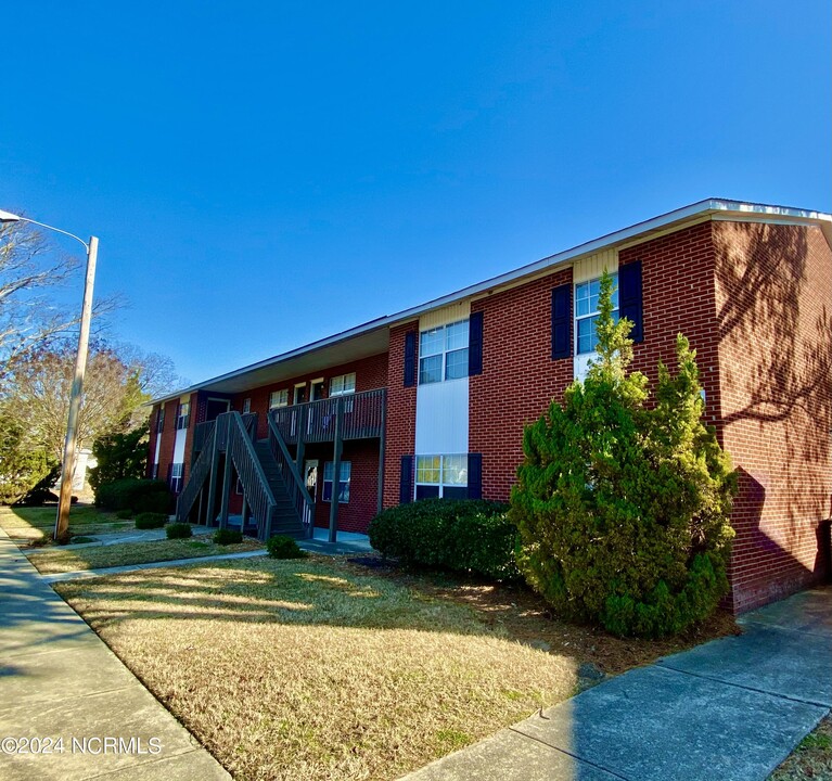 772 E 3rd St in Ayden, NC - Building Photo