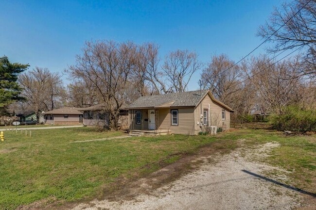 1550 N Colgate Ave in Springfield, MO - Building Photo - Building Photo