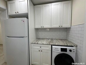 140 Wall St in Huntington, NY - Building Photo - Building Photo