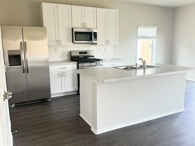 property at 21214 Mem Vis Dr