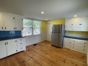 21 E Bow St in Franklin, NH - Building Photo - Building Photo