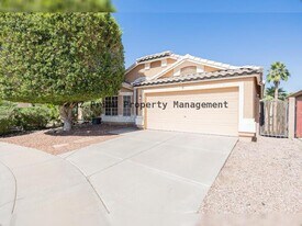 4822 W Dublin Ct in Chandler, AZ - Building Photo
