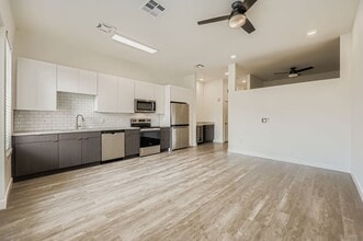 Avian Apartments in Colorado Springs, CO - Building Photo - Building Photo