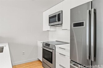 1001 Queen St in Honolulu, HI - Foto de edificio - Building Photo