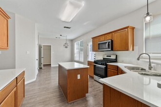 1601 Briar Hill Dr in Georgetown, TX - Building Photo - Building Photo