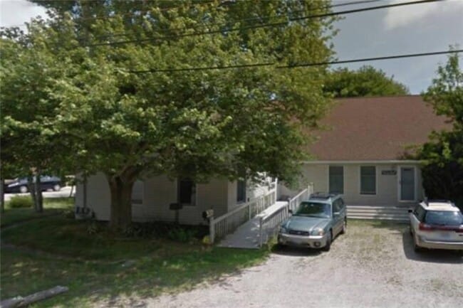 property at 32 Pemberton Ave