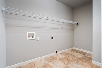 9338 Sanibel Loop in Daphne, AL - Building Photo - Building Photo