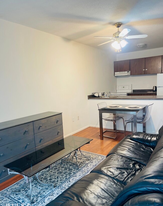 property at 1333 Hornby St