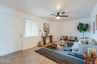 1808 N 32nd St in Phoenix, AZ - Building Photo - Building Photo