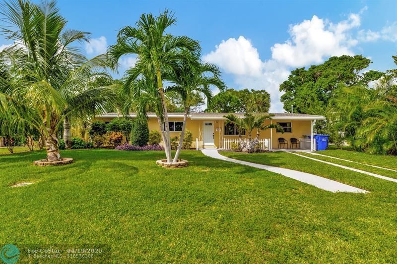 925 NE 25th Ave in Pompano Beach, FL - Building Photo