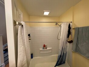 5 Irving St, Unit 3 in Somerville, MA - Foto de edificio - Building Photo
