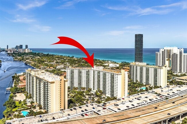 19380 Collins Ave in Sunny Isles Beach, FL - Building Photo - Building Photo