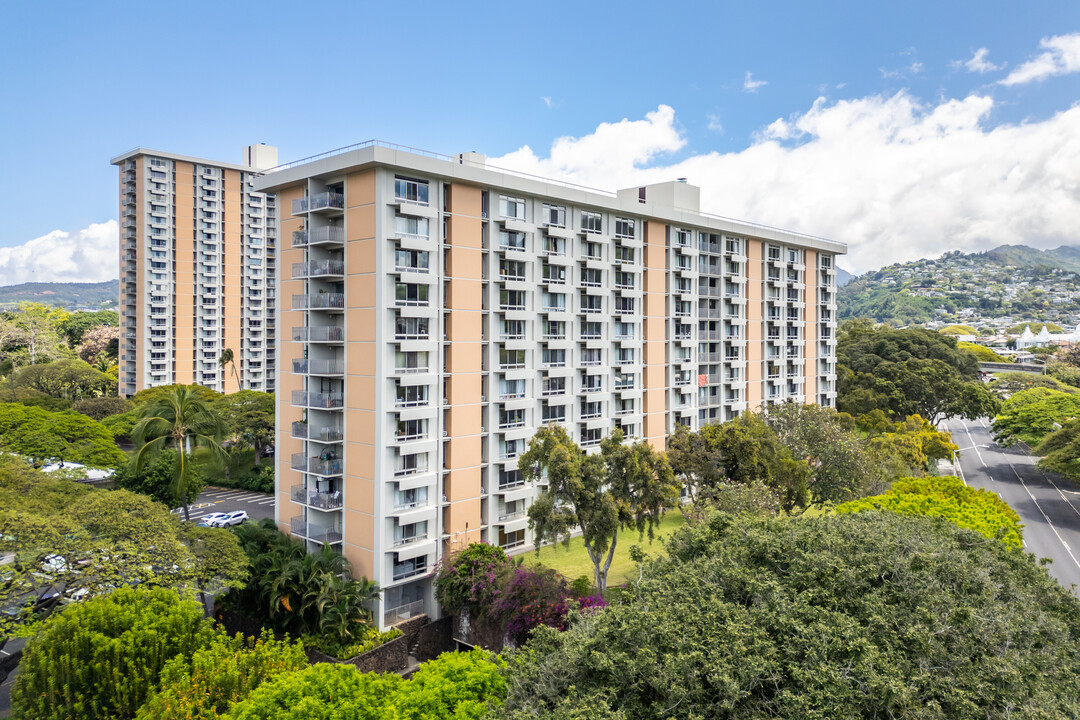 Queen Emma Gardens in Honolulu, HI - Building Photo