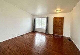 5942 Vallecito Dr in Colorado Springs, CO - Building Photo - Building Photo