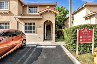 21205 NW 14th Pl in Miami Gardens, FL - Building Photo - Building Photo