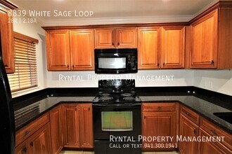 8839 White Sage Loop in Lakewood Ranch, FL - Building Photo - Building Photo
