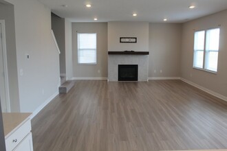 9575 Crossfield Rd in Avon, IN - Building Photo - Building Photo