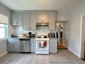 29 Waverly St, Unit 3 in Boston, MA - Building Photo - Building Photo