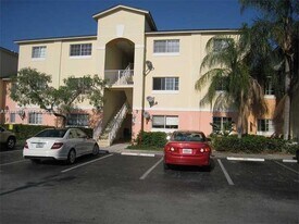 3700 N 56th Ave in Hollywood, FL - Building Photo