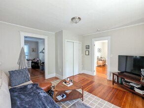 28 Fairmount Ave, Unit 2 in Somerville, MA - Building Photo - Building Photo