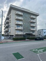 8400 Byron Ave in Miami, FL - Building Photo
