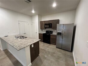 6114 Harriet Tubman Ave in Killeen, TX - Building Photo - Building Photo