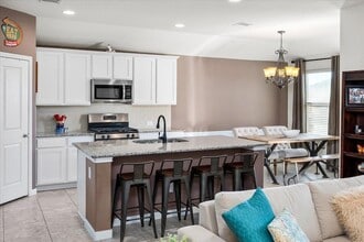 5813 Casstello Dr in Round Rock, TX - Foto de edificio - Building Photo