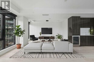 505 Richmond St W in Toronto, ON - Building Photo