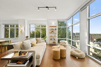 Ashton South End in Charlotte, NC - Building Photo - Building Photo