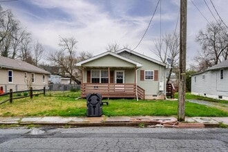 31 Mitchell Ave in Penns Grove, NJ - Building Photo - Building Photo