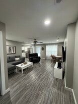 241 Berry Ln in Barboursville, WV - Building Photo