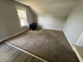 81 S Broadway-Unit -Unit 5 in Pennsville Township, NJ - Building Photo - Building Photo