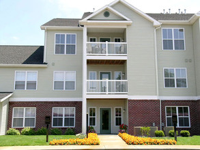 Catalina Shores in Muskegon, MI - Foto de edificio - Building Photo