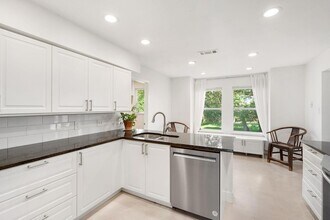 13212 Running Doe Ln, Unit 1 Bedroom 0405 in Cedar Park, TX - Building Photo - Building Photo