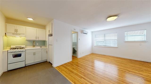 property at 2405 Abrams Rd