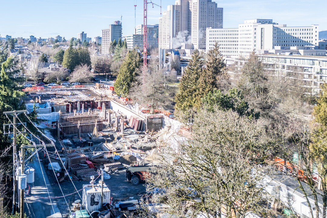 Heather Place in Vancouver, BC - Building Photo