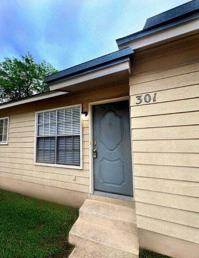 property at 844 E Sunshine Dr