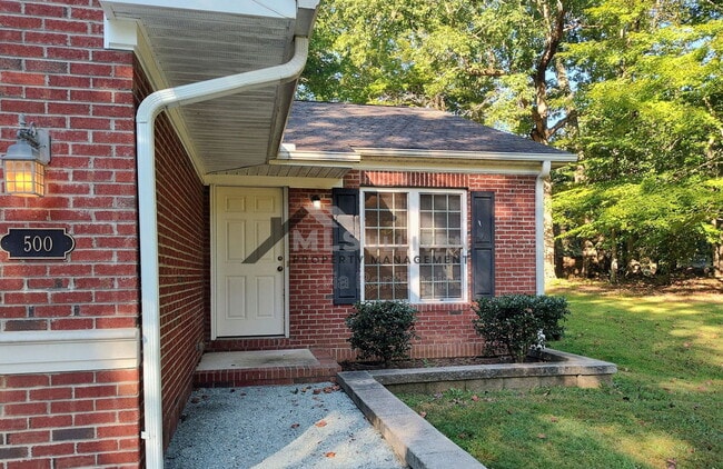 500 Bison Trail in Hillsborough, NC - Building Photo - Building Photo