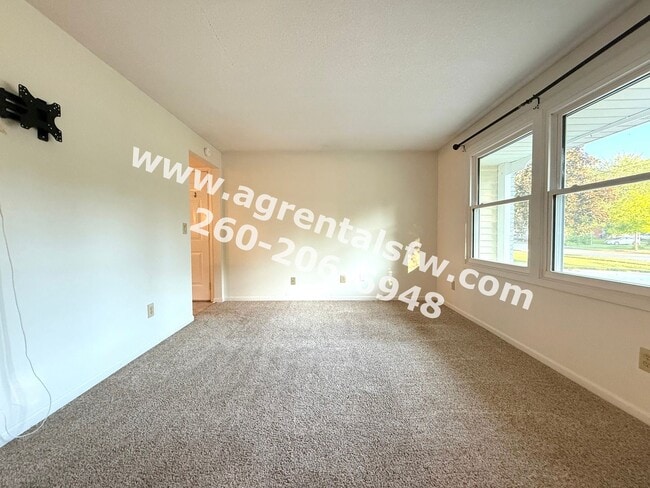5705 Graber Dr in Fort Wayne, IN - Building Photo - Building Photo